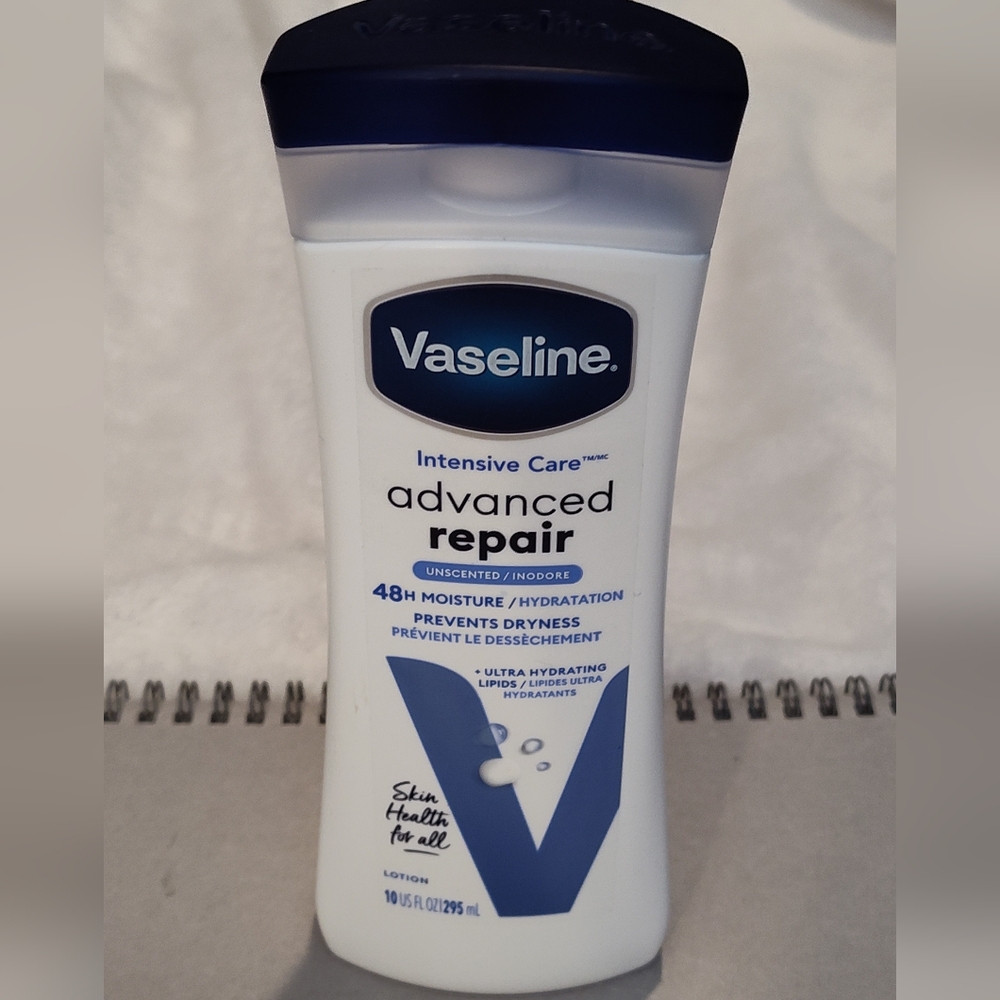 NEW! VASELINE Advanced Care Advanced Repair Lotion 10oz